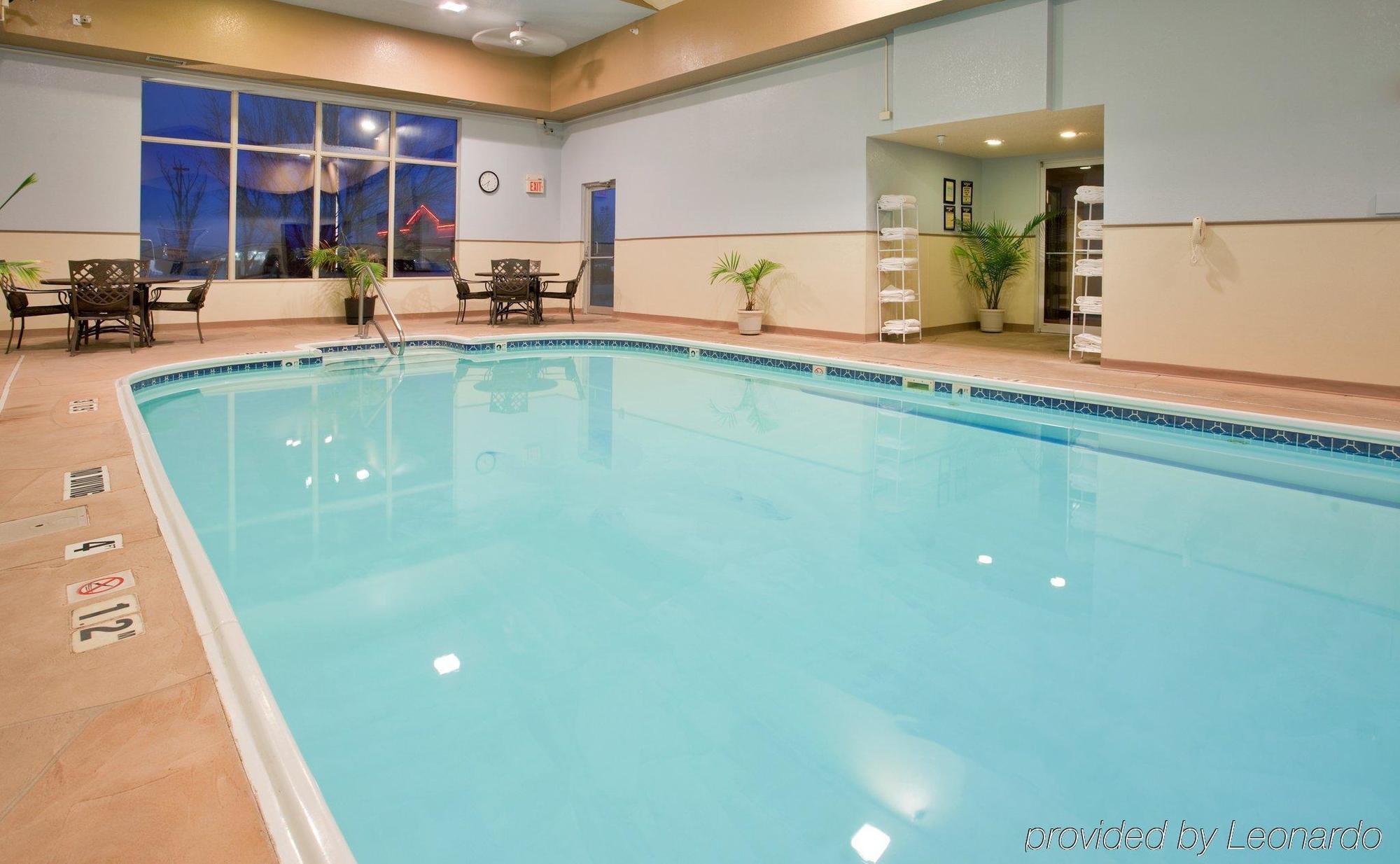 Seasons Inn & Suites Highland Facilități foto