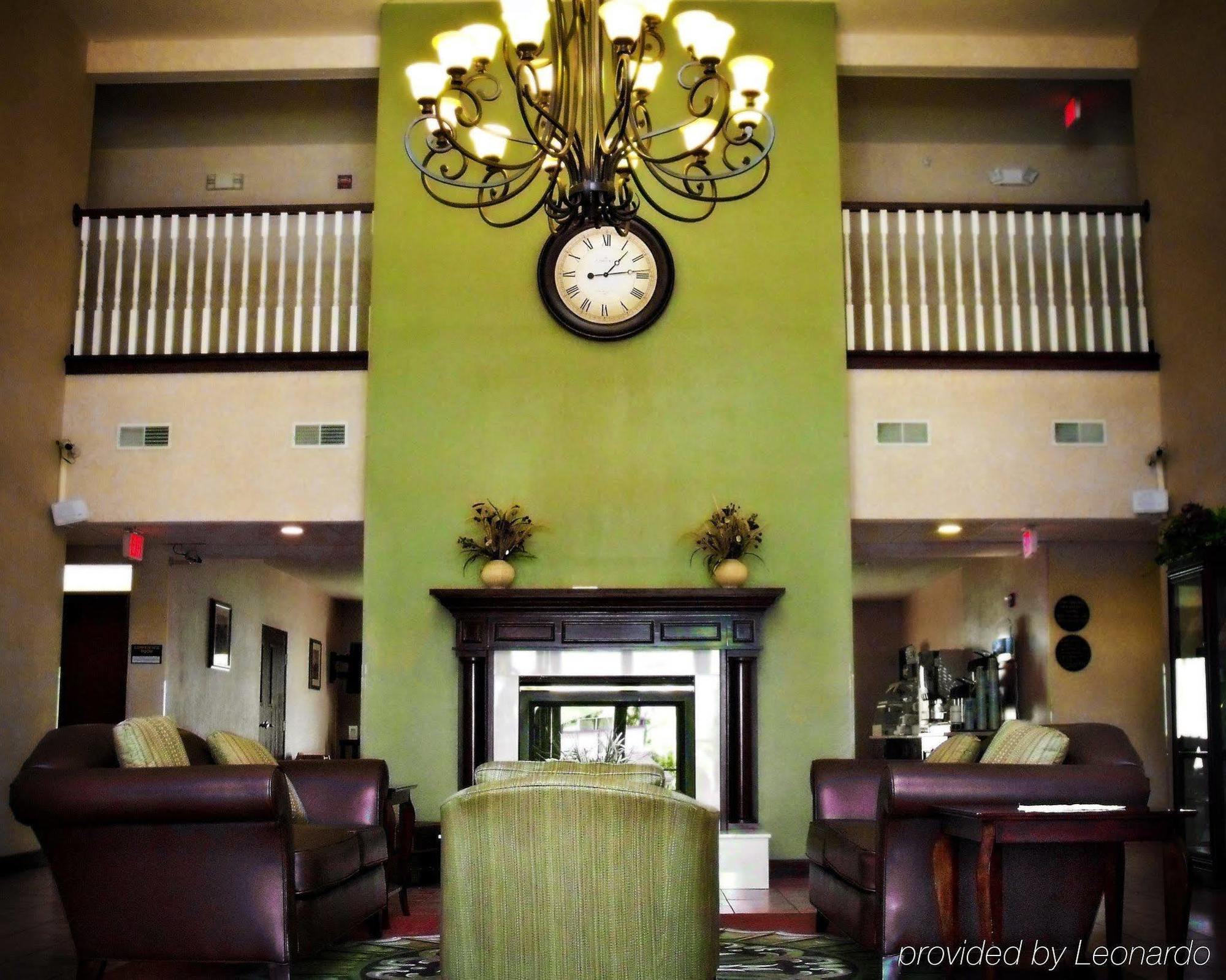 Seasons Inn & Suites Highland Interior foto